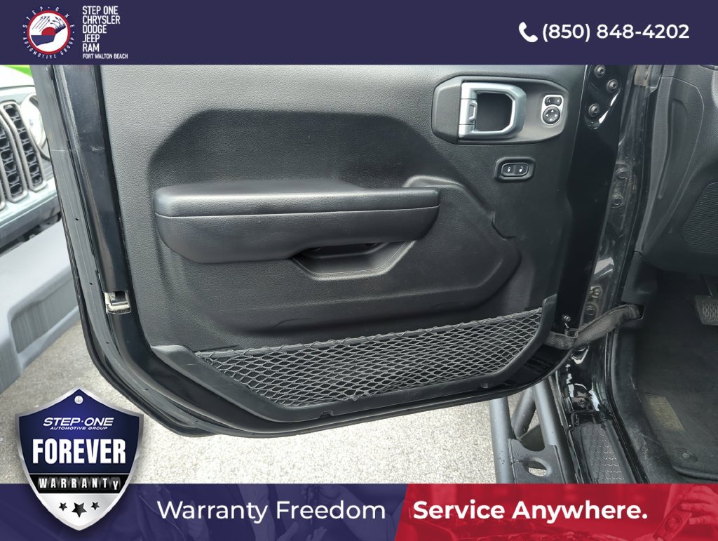 Used 2019 Jeep Wrangler Unlimited Sport S AWD/4WD image 17