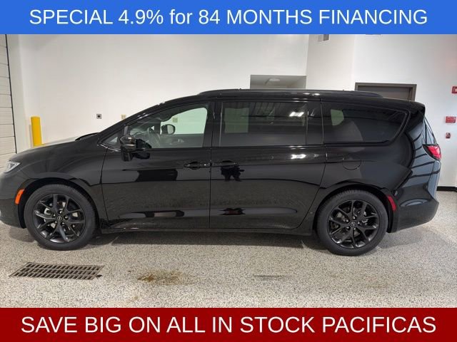 New 2026 Chrysler Pacifica Limited w/ S Appearance Package image 22