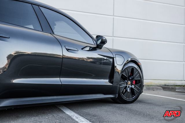 Used 2021 Porsche Taycan 4S w/ Premium Package image 29