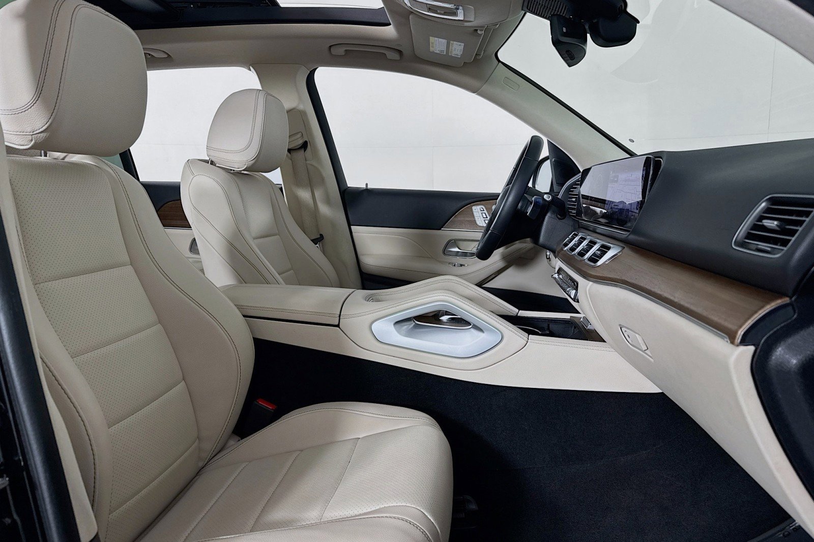 Used 2024 Mercedes-Benz GLE 350 4MATIC image 7