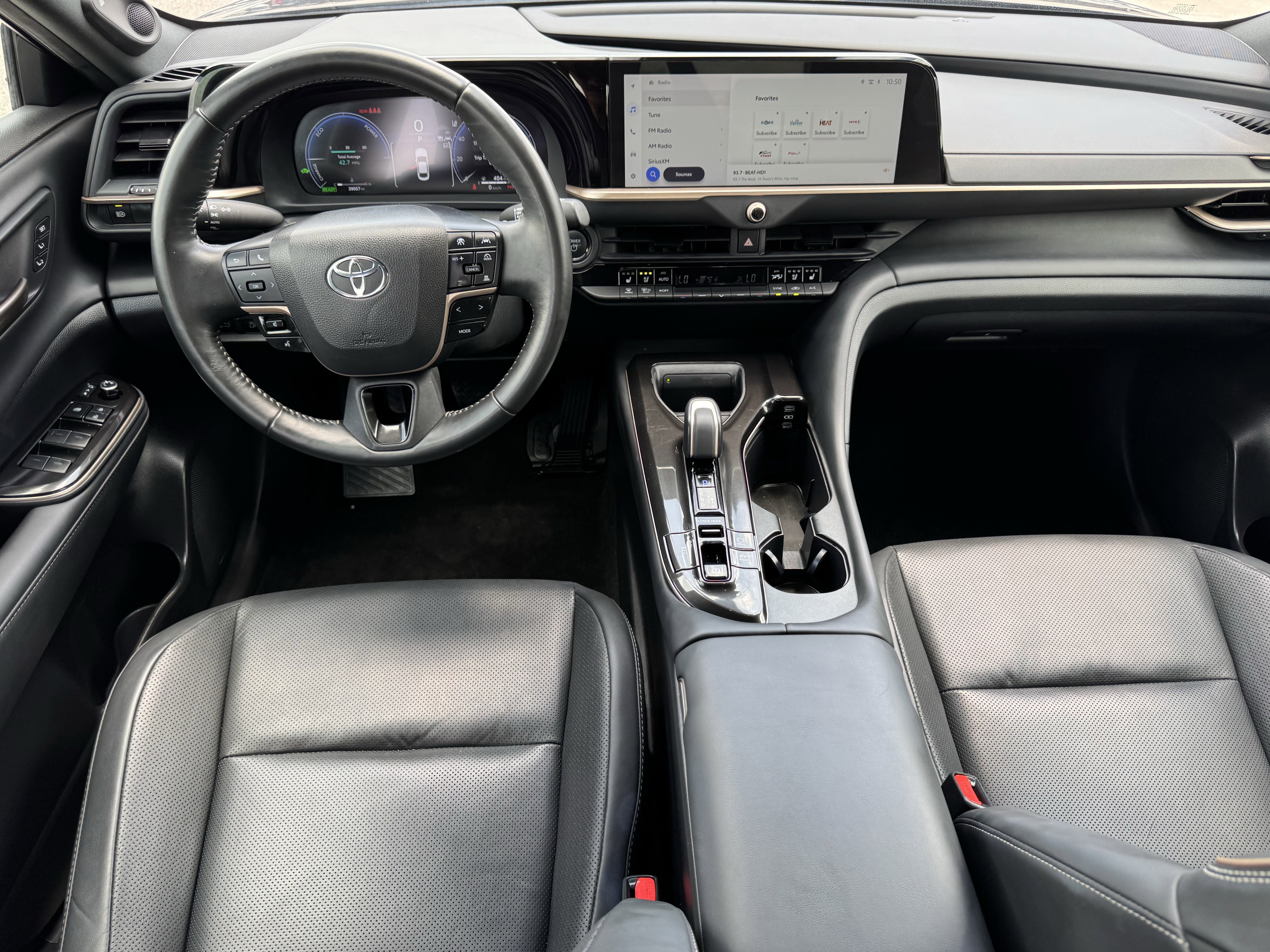 Used 2024 Toyota Crown image 14