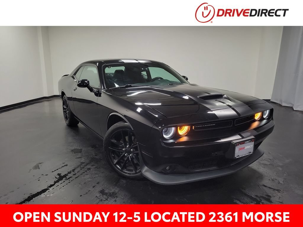 Used 2022 Dodge Challenger GT AWD/4WD image 1
