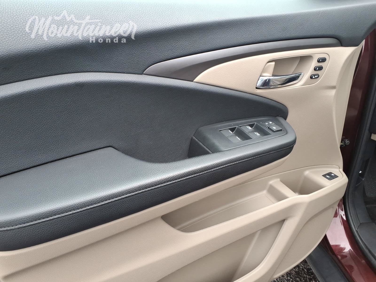 Used 2022 Honda Pilot Special Edition image 12
