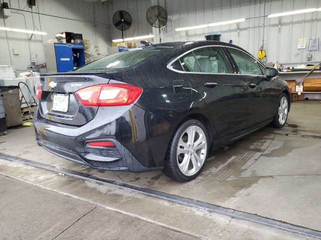Used 2017 Chevrolet Cruze Premier image 4