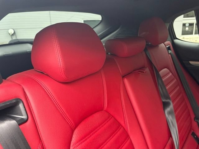 Used 2024 Alfa Romeo Stelvio Veloce AWD/4WD image 45