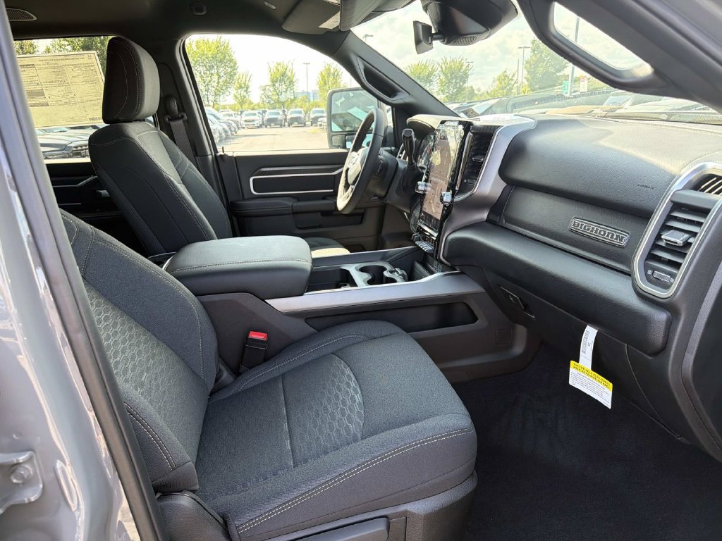New 2026 RAM 3500 Big Horn AWD/4WD image 26