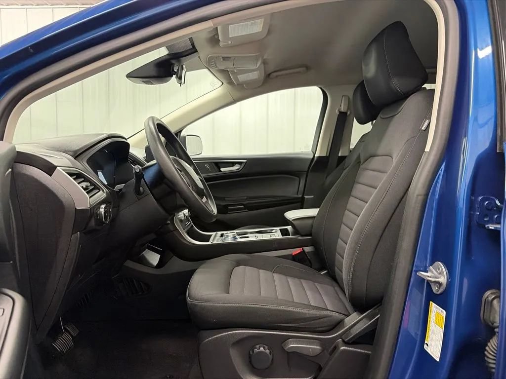 Used 2024 Ford Edge SE AWD/4WD image 11