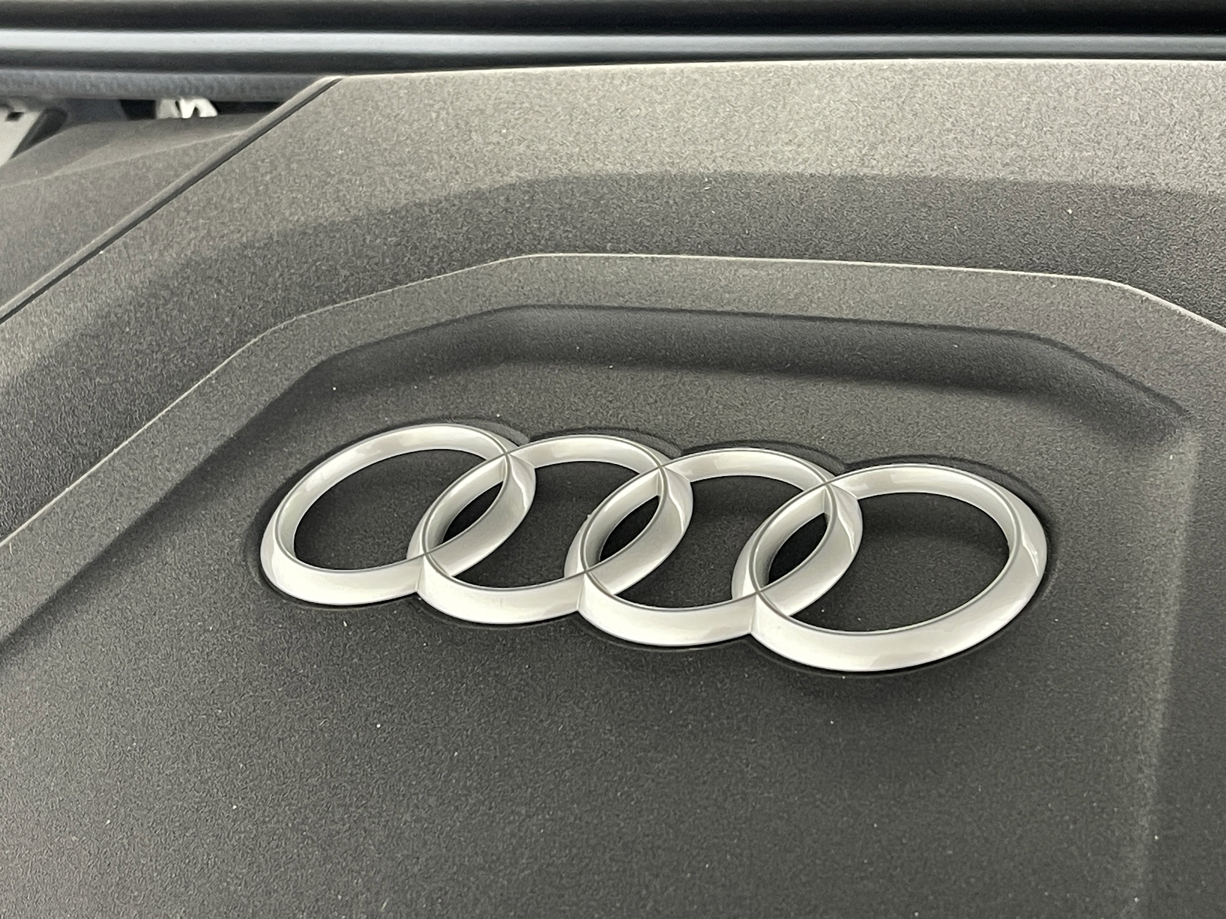 New 2025 Audi Q8 Premium Plus image 41