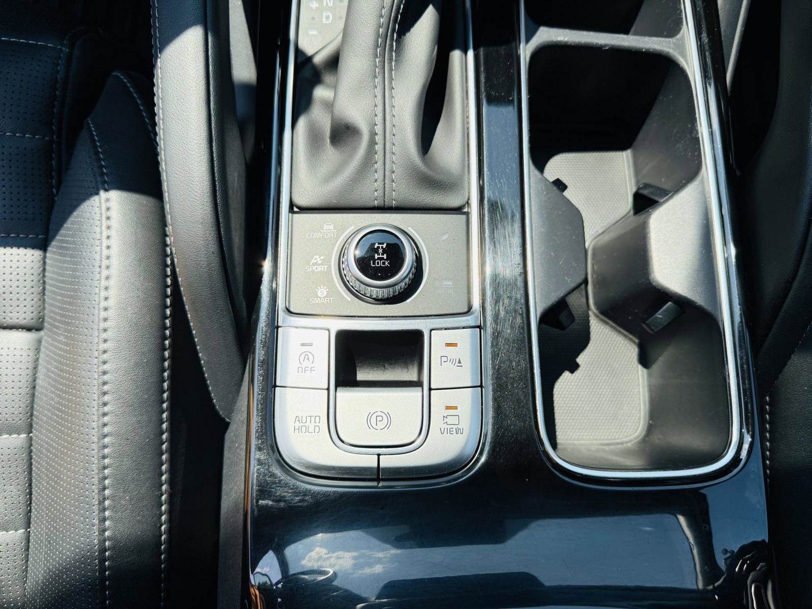 Used 2022 Kia Telluride SX w/ SX Prestige Package image 39