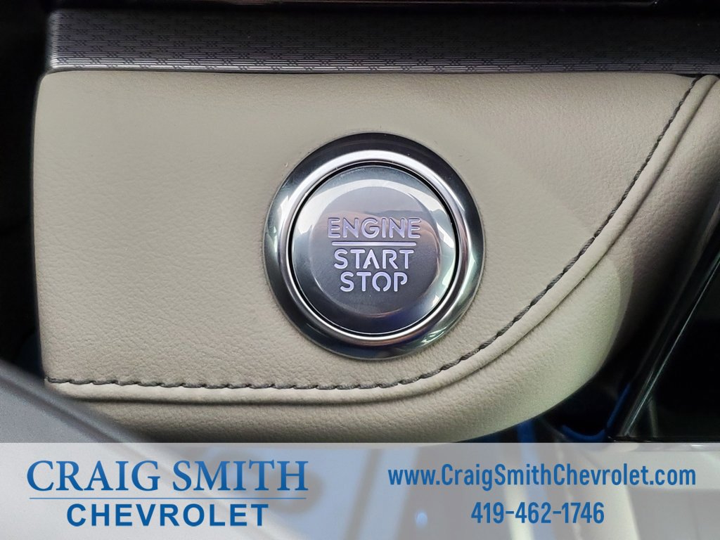 Used 2025 Lincoln Nautilus Premier image 26