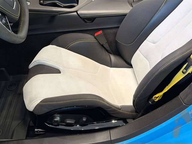 Used 2022 Chevrolet Corvette Stingray Premium Conv w/ Z51 Performance Package image 17