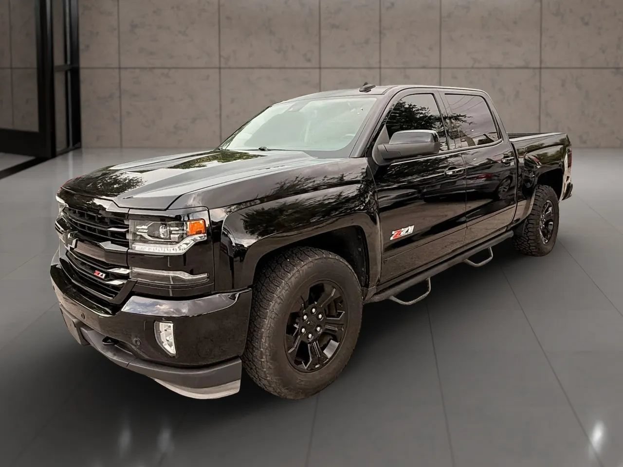 Used 2017 Chevrolet Silverado 1500 LTZ Z71 w/ LTZ Plus Package AWD/4WD image 9