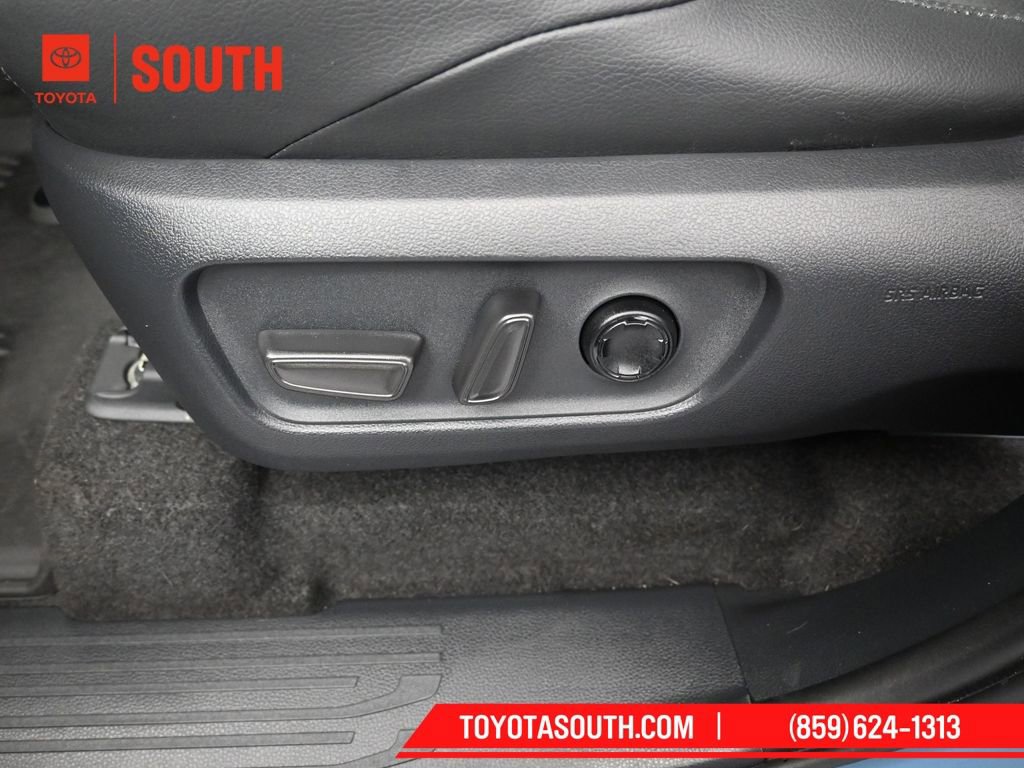 Used 2025 Toyota 4Runner TRD Off-Road Premium image 26