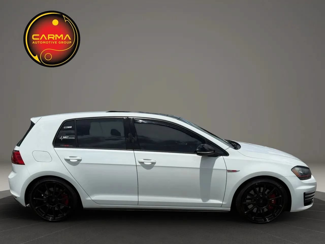 Used 2017 Volkswagen GTI SE FWD image 6