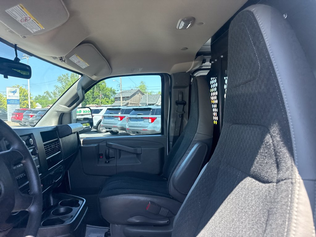 Used 2025 Chevrolet Express 2500 w/ Driver Convenience Package RWD image 26