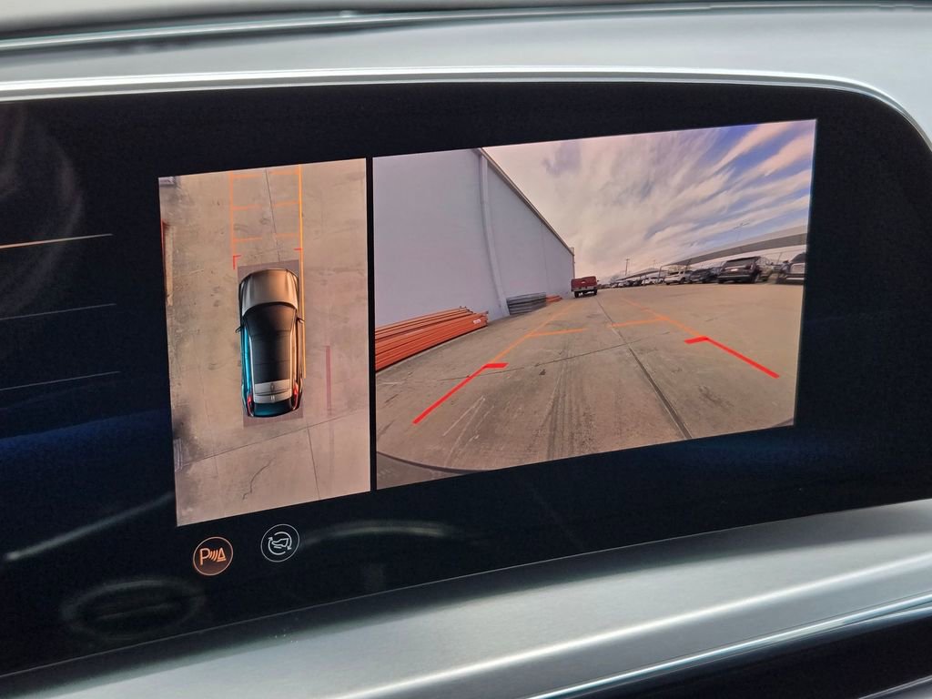 Certified 2024 Cadillac Lyriq Luxury image 19