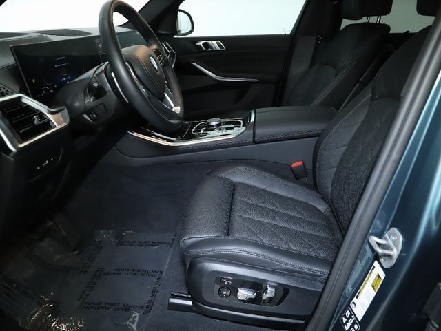 Used 2026 BMW X5 xDrive40i AWD/4WD image 23