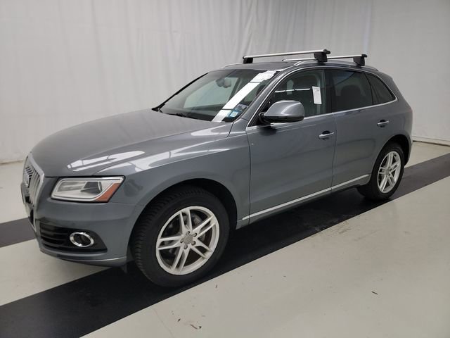 Used 2017 Audi Q5 2.0T Premium Plus w/ Technology Package image 3