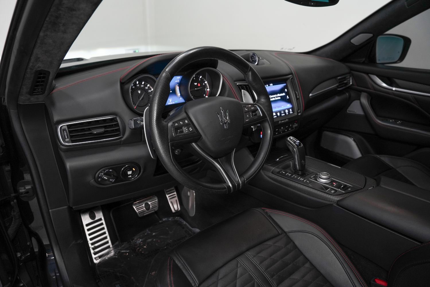 Used 2019 Maserati Levante Trofeo image 13