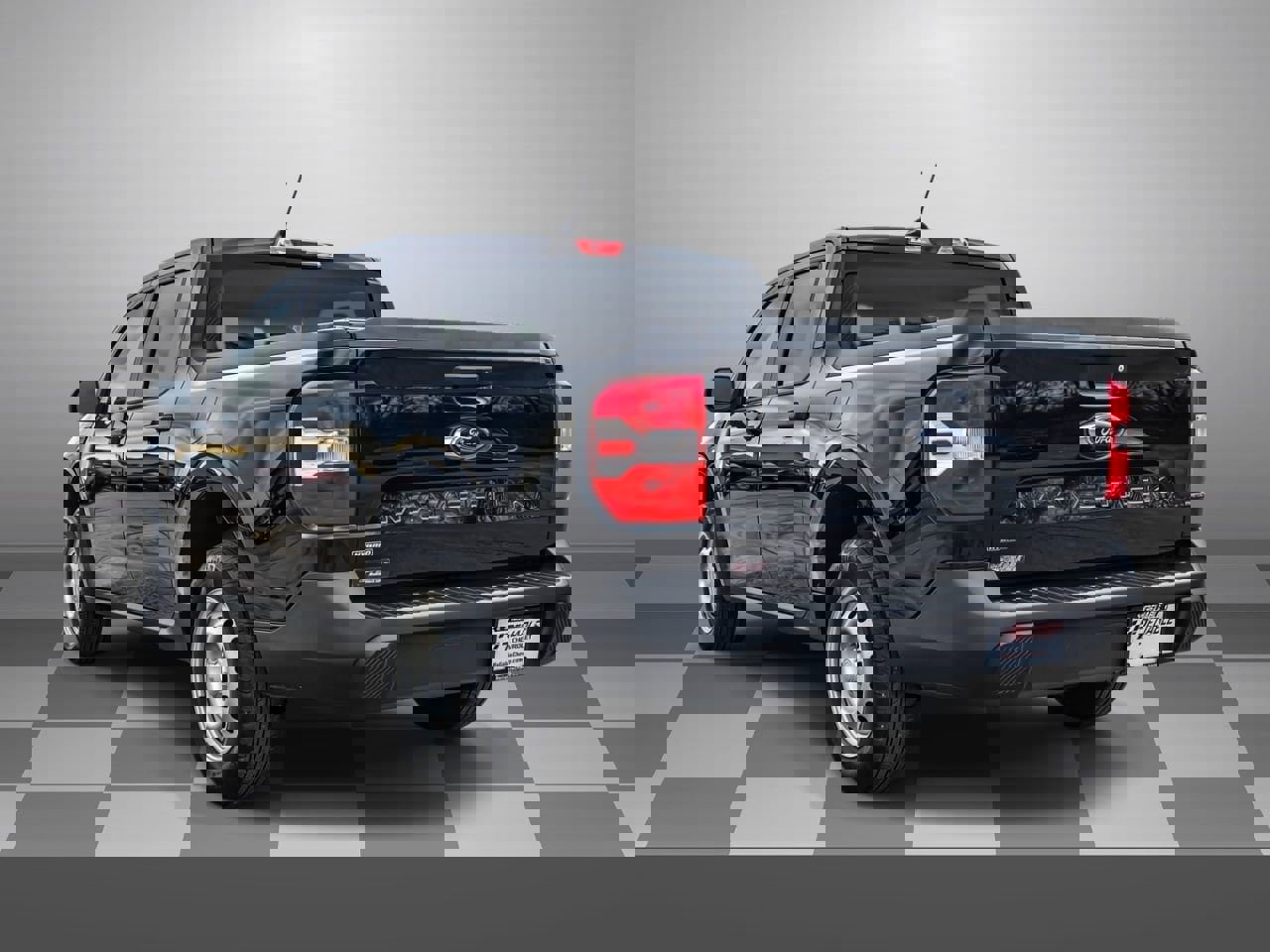 Used 2024 Ford Maverick XL image 4