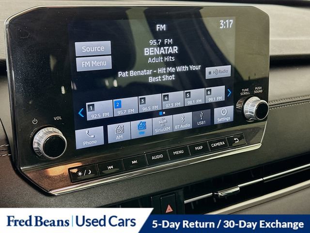 Used 2022 Mitsubishi Outlander SE image 16