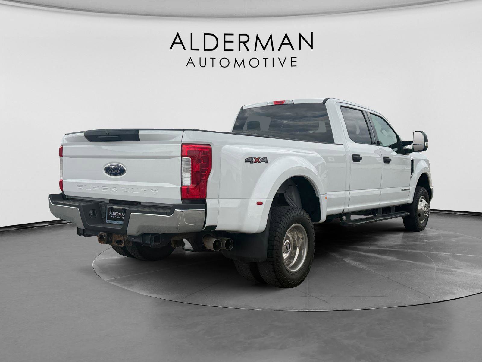 Used 2018 Ford F350 XLT AWD/4WD image 5