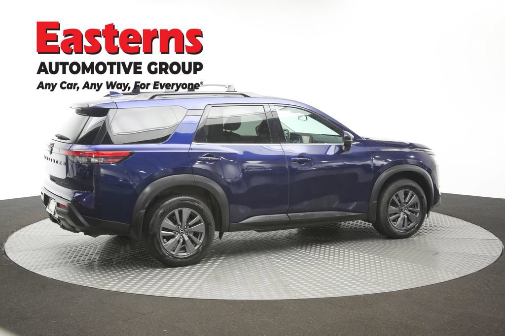 Used 2023 Nissan Pathfinder SV w/ SV Premium Package AWD/4WD image 44