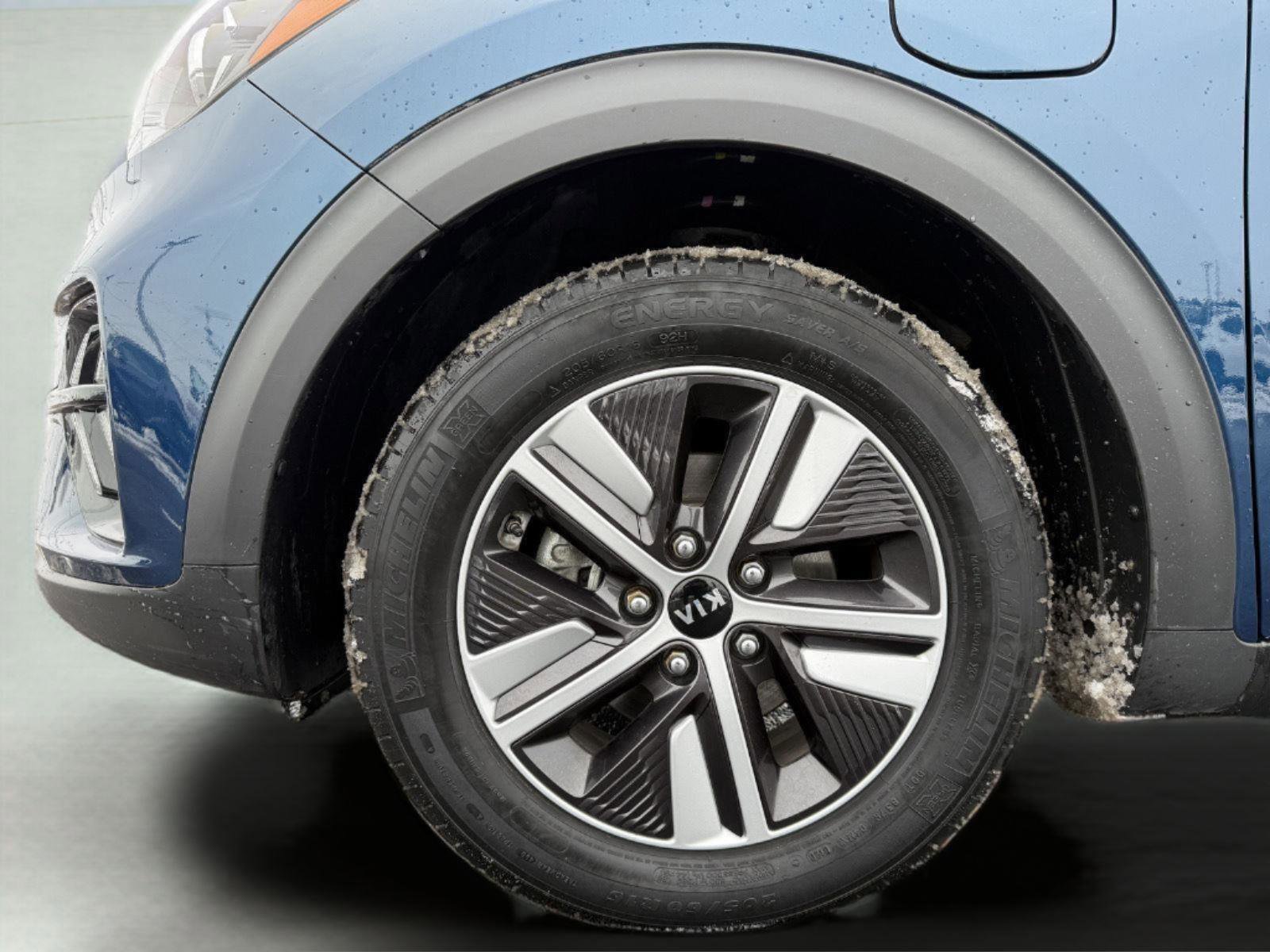 Used 2020 Kia Niro EX image 8