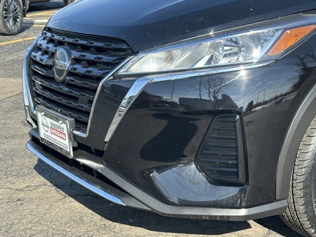 Certified 2021 Nissan Kicks S image 8