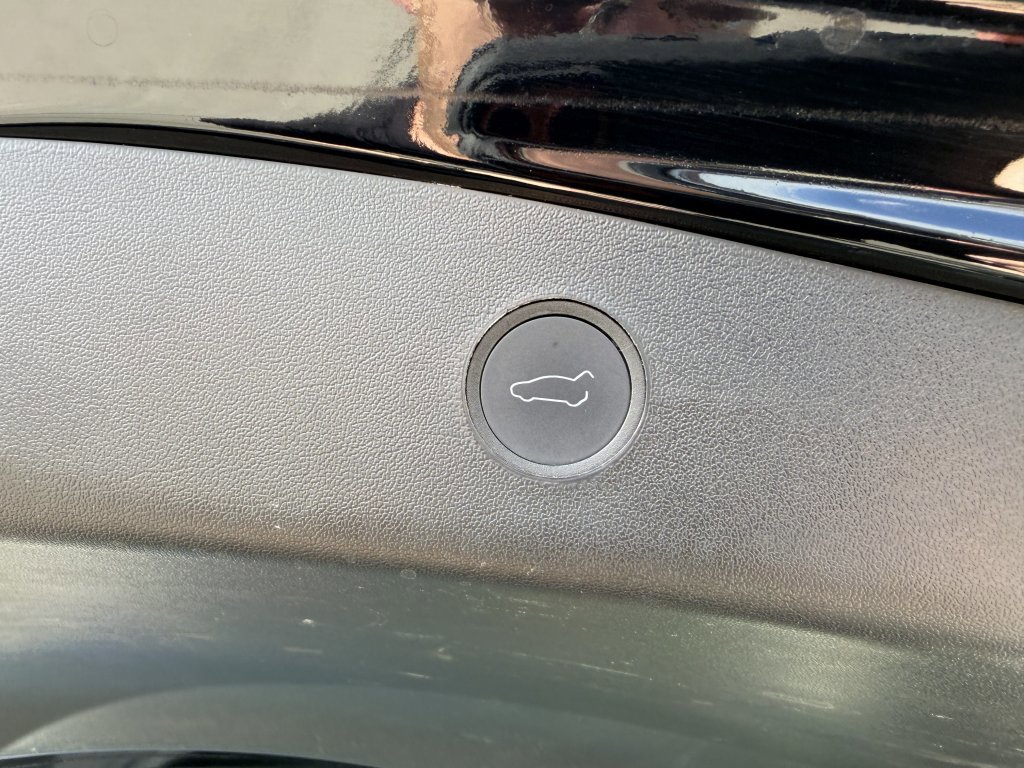 Used 2022 Tesla Model 3 image 38