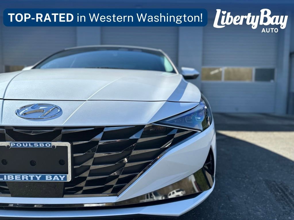 Used 2023 Hyundai Elantra Limited image 3