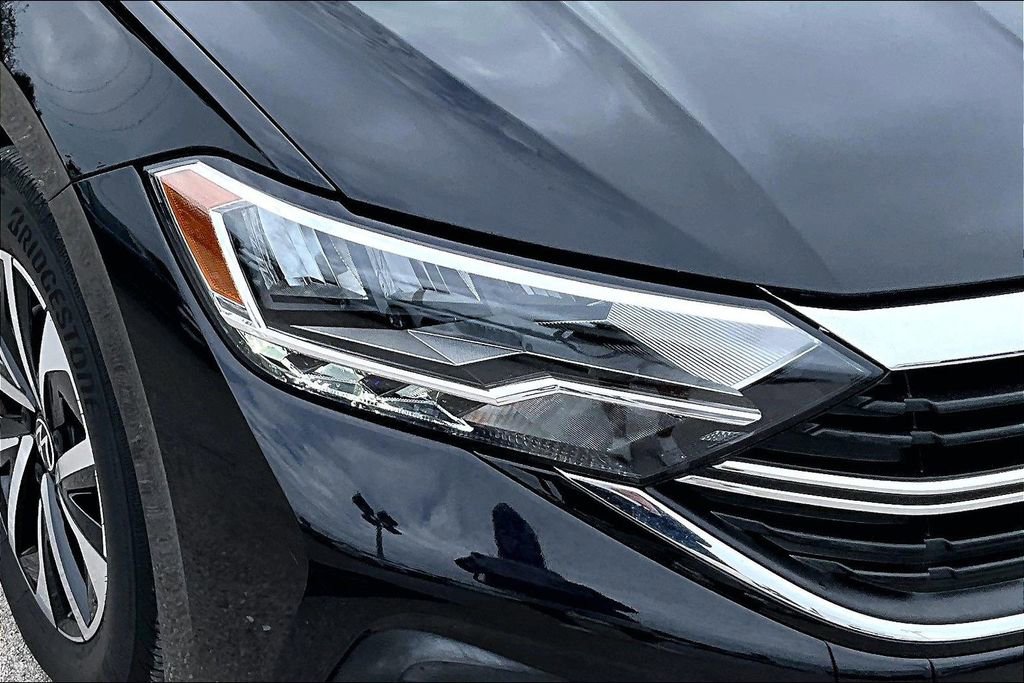 Certified 2024 Volkswagen Jetta S image 12