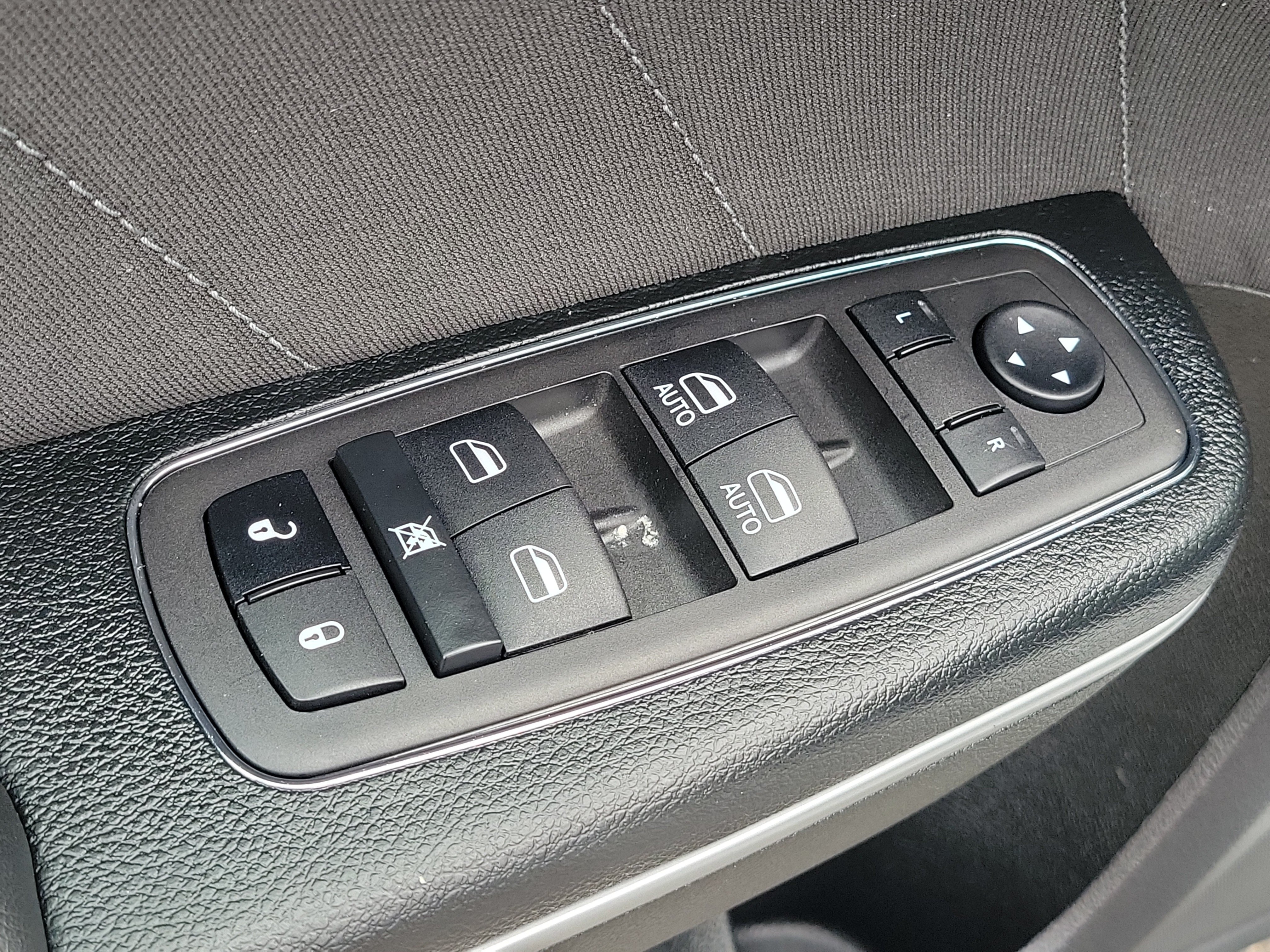 Used 2023 Dodge Charger SXT w/ Cold Weather Package RWD image 18