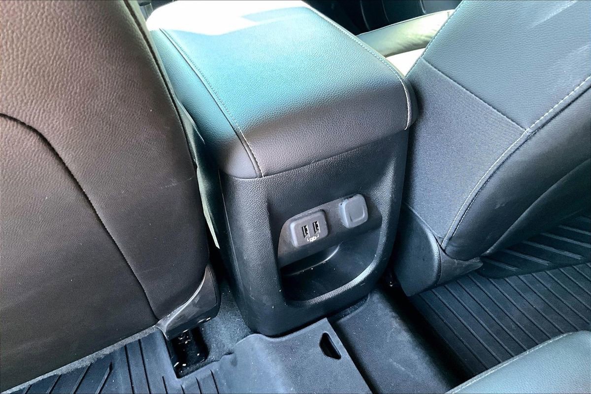 Used 2021 Chevrolet Colorado LT w/ Redline Special Edition image 11