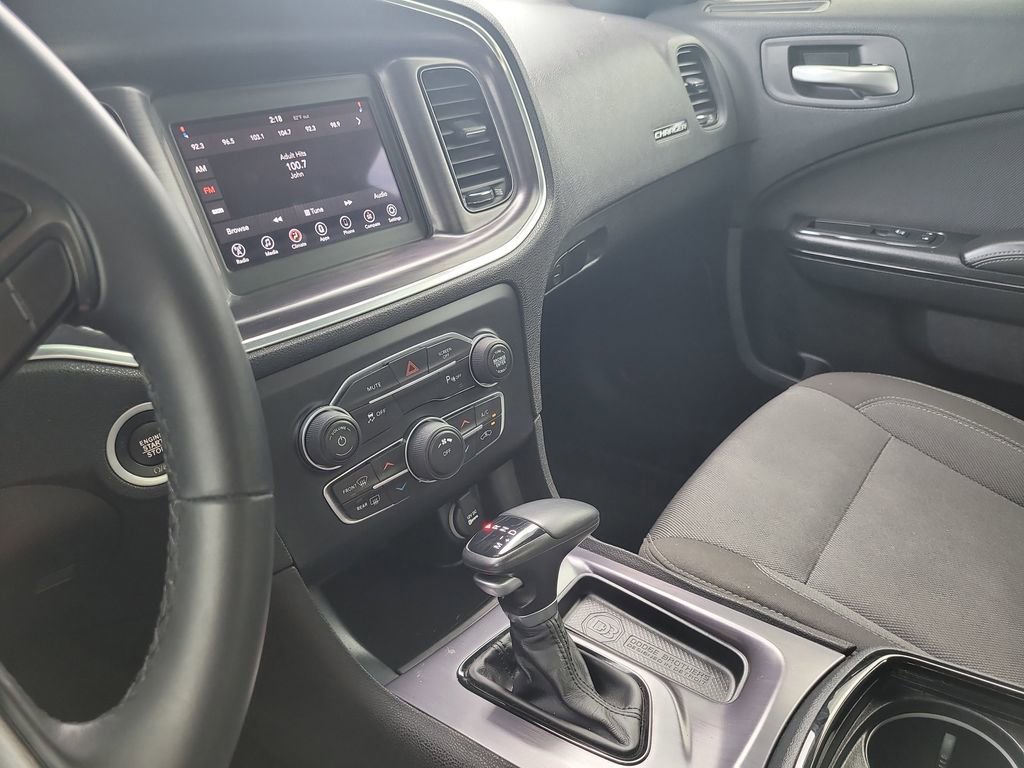 Used 2018 Dodge Charger SXT w/ Blacktop Package image 18