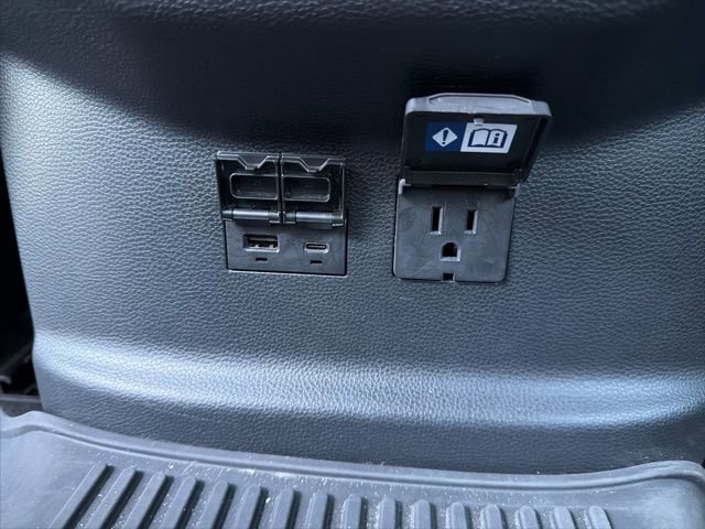 Used 2024 Toyota Sequoia Capstone image 27