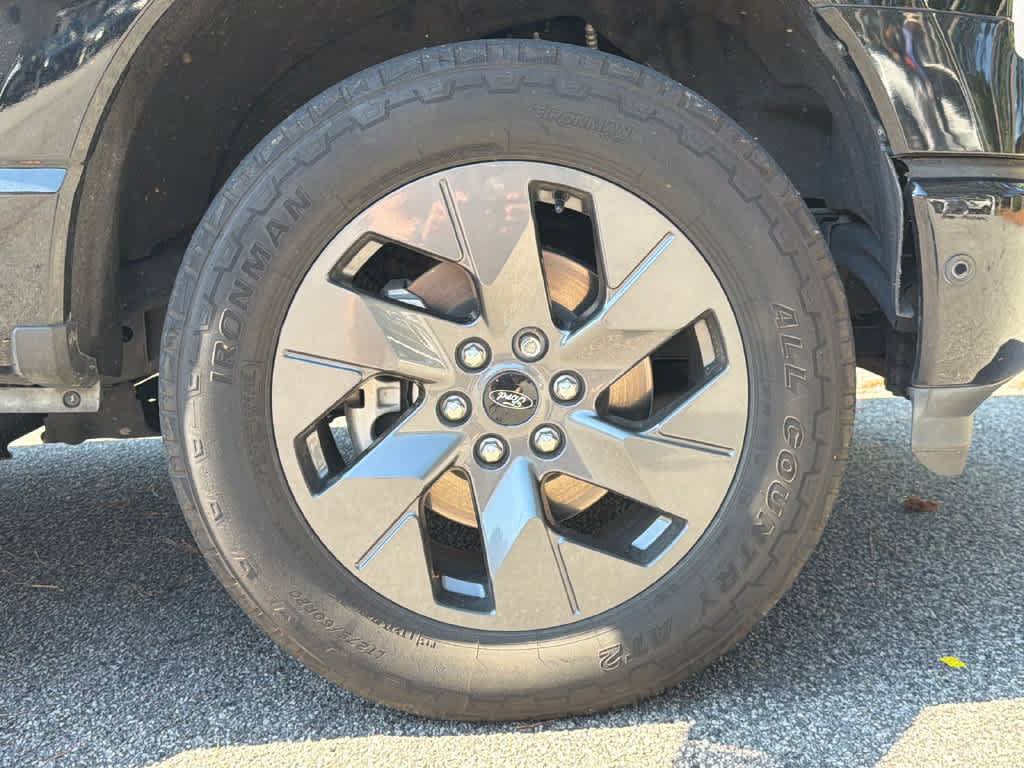Used 2022 Ford F150 Lightning Lariat AWD/4WD image 12