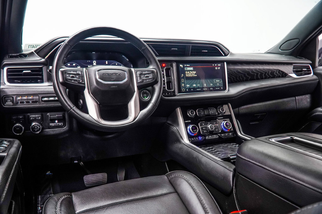 Used 2023 GMC Yukon Denali AWD/4WD image 19