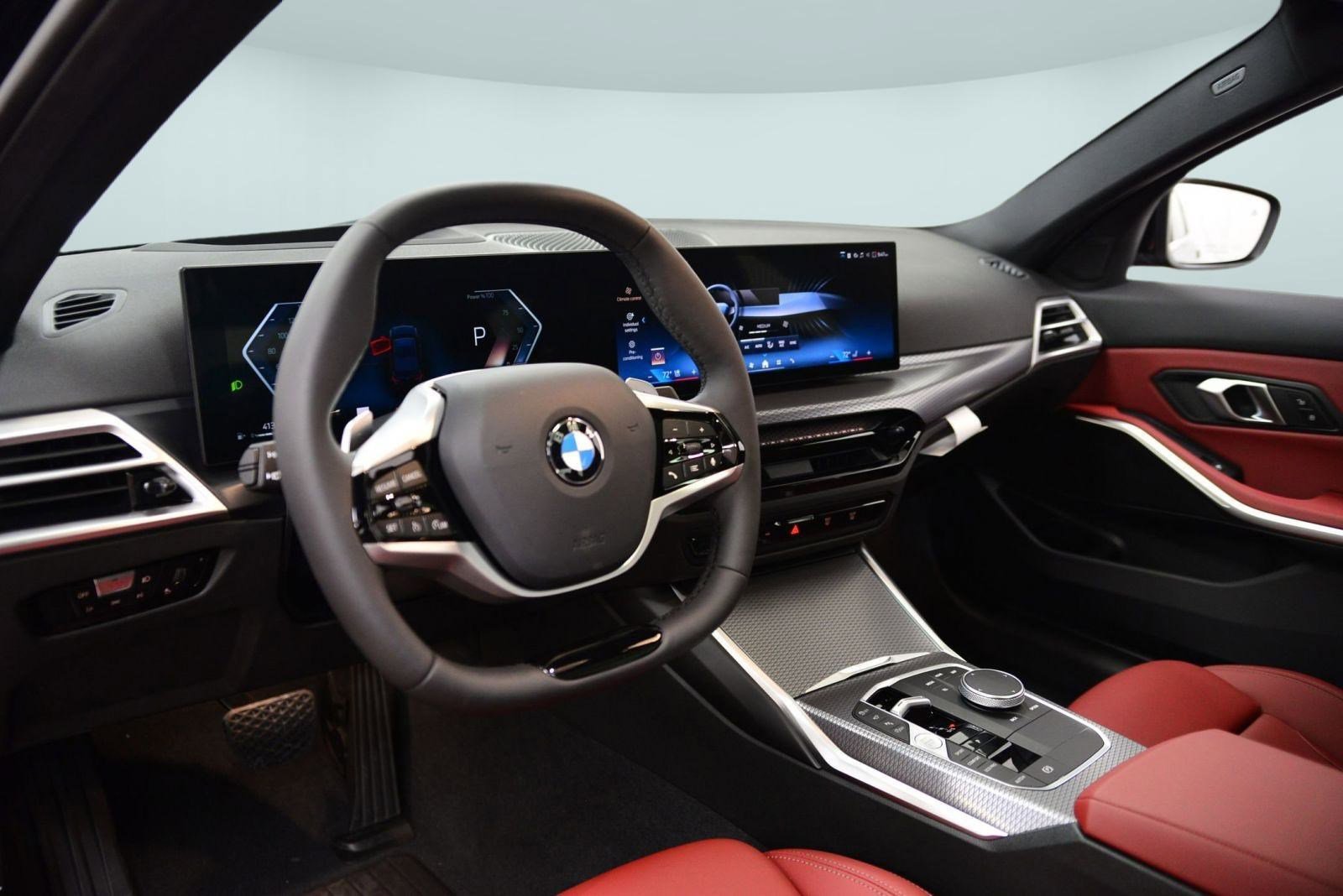 Used 2025 BMW 330i xDrive Sedan w/ Premium Package image 4