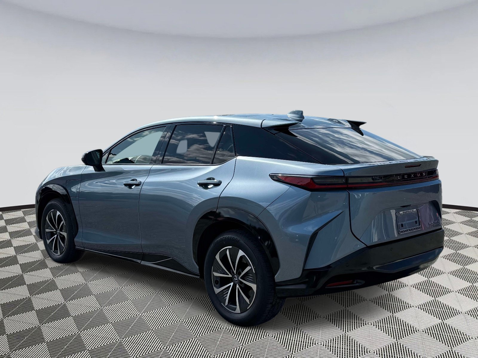 Used 2023 Lexus RZ 450e Premium w/ Accessory Package (2T) AWD/4WD image 4
