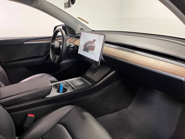 Used 2023 Tesla Model Y Long Range AWD/4WD image 11