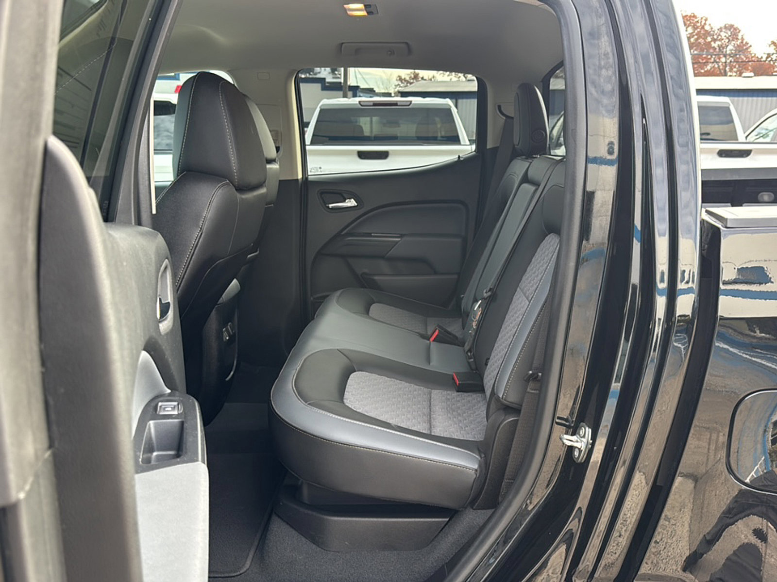 Used 2022 Chevrolet Colorado Z71 image 14