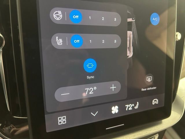 Used 2025 Volvo XC90 B5 Plus AWD/4WD image 22