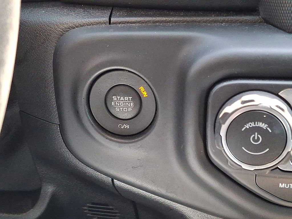 Used 2021 Jeep Gladiator Overland w/ Popular Equipment Package image 23