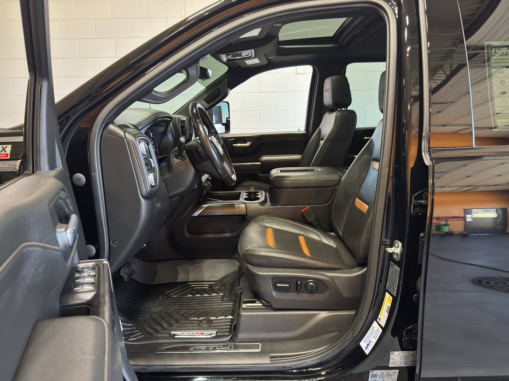 Used 2020 GMC Sierra 2500 AT4 w/ AT4 Premium Package image 18