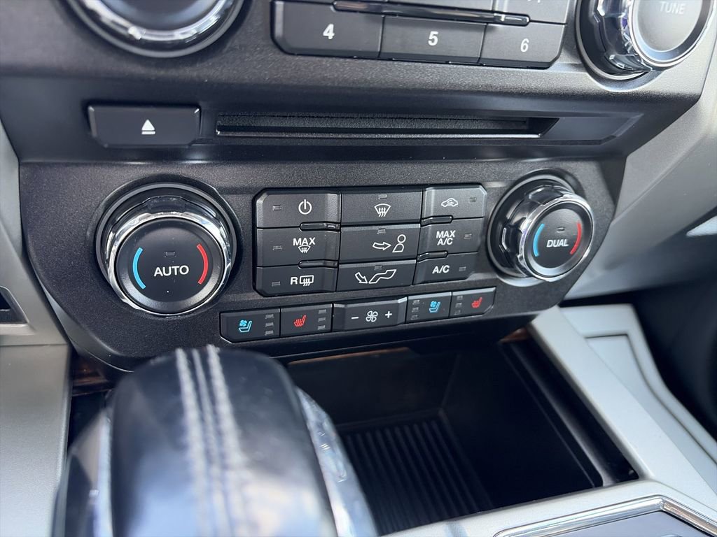 Used 2018 Ford F150 Lariat image 19