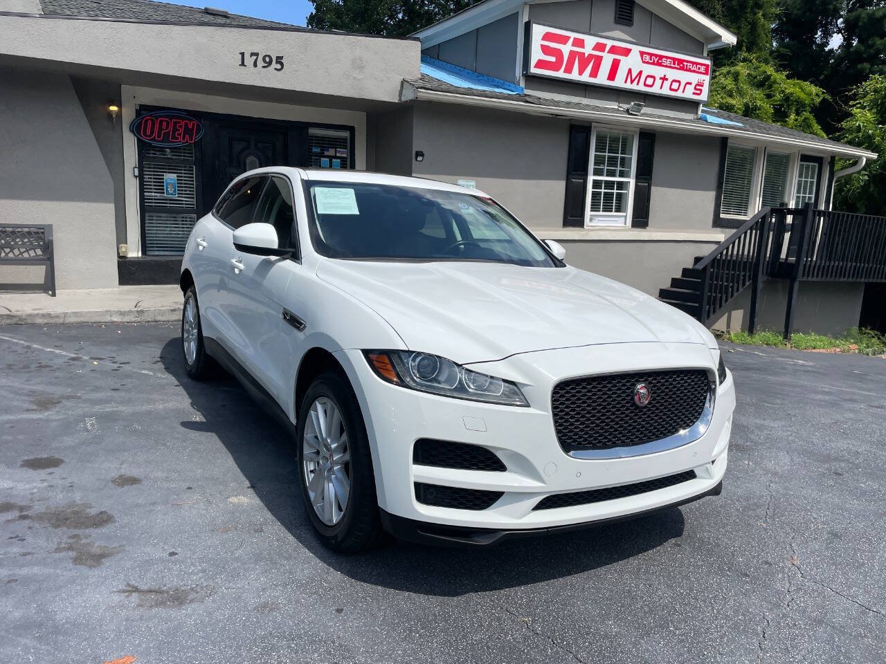 Used 2020 Jaguar F-PACE Prestige AWD/4WD image 4