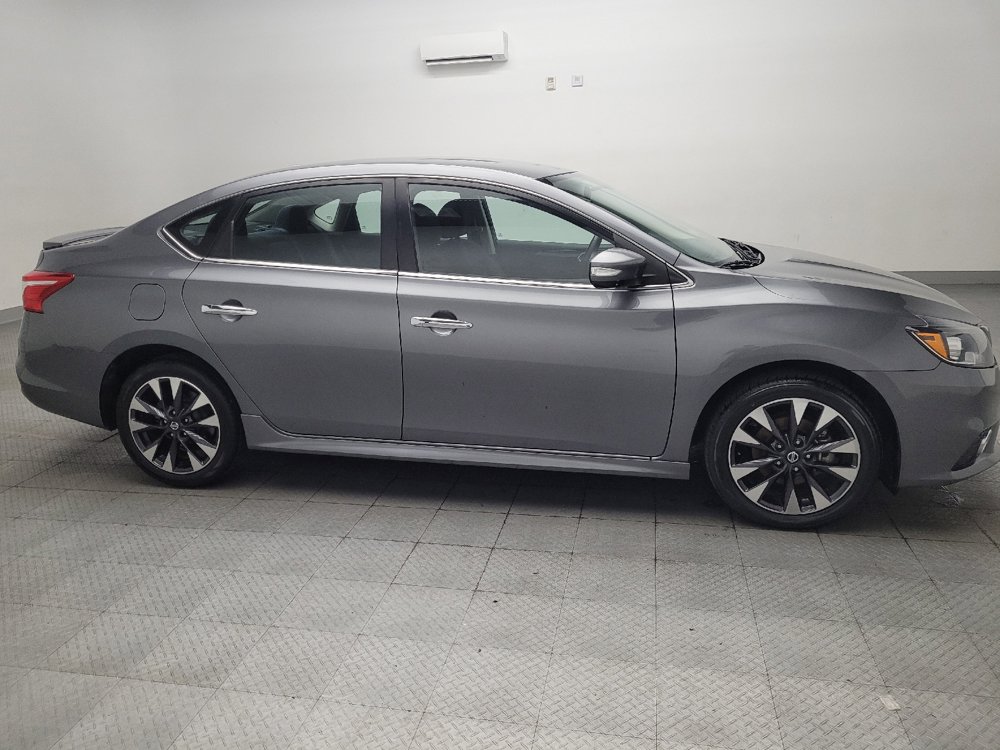 Used 2019 Nissan Sentra SR FWD image 11