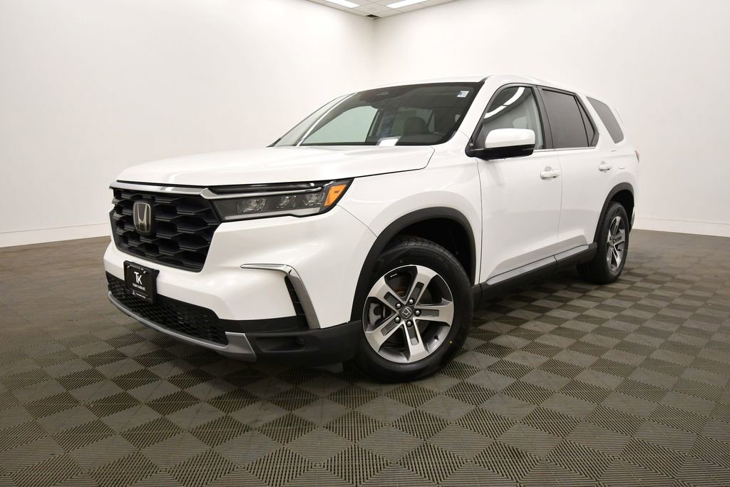 Certified 2025 Honda Pilot EX-L image 2