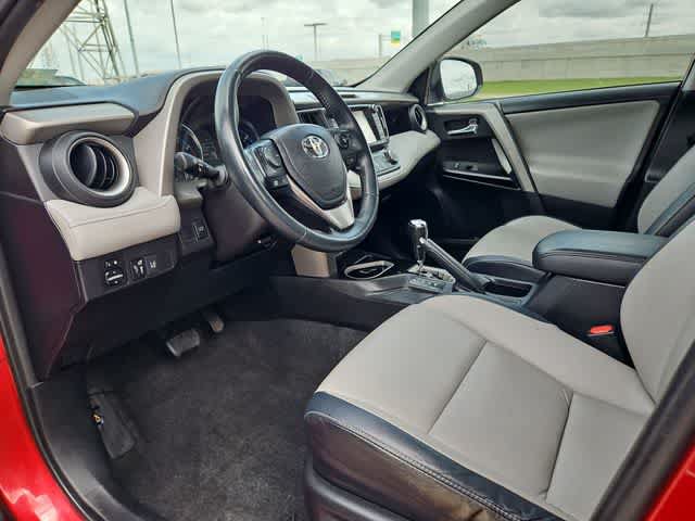 Used 2016 Toyota RAV4 Limited FWD image 10